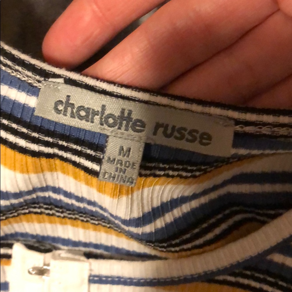 Crop top - Picture 2 of 3